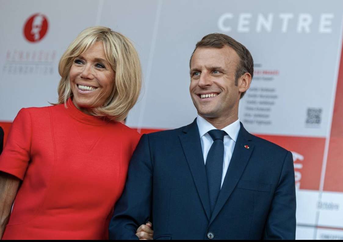 Emmanuel Macron are o soție cu 25 de ani mai în vârstă. Care a fost reacția părinților la aflarea veștii că se iubește cu Brigitte