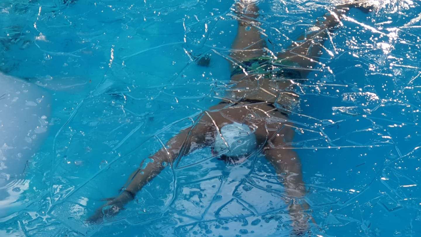 Campionatul European de Înot în Ape Înghețate va avea loc, pentru prima dată în istorie, la Oradea