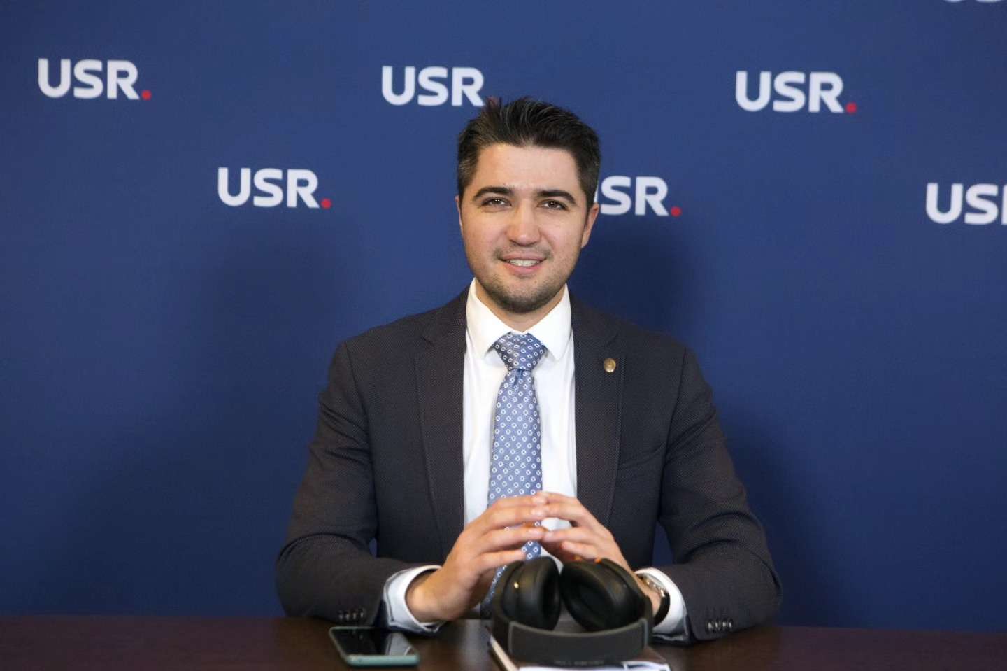 Deputatul USR Maramureș Cristian Brian: La Baia Mare se duce o politică administrativă falimentară, prin contracte cu firmele agreate de fostul primar Cătălin Cherecheș arestat pentru luare de mită