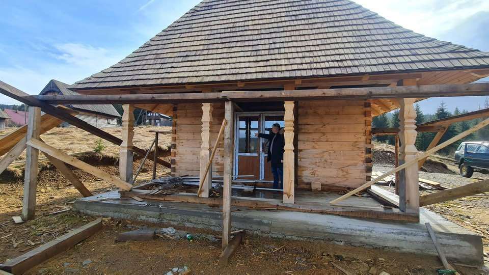 Primarul comunei Beliș, Viorel Matiș: „Construcția lăcașului de cult din Smida continuă și sunt sigur că ne vom bucura împreună când biserica va fi finalizată”