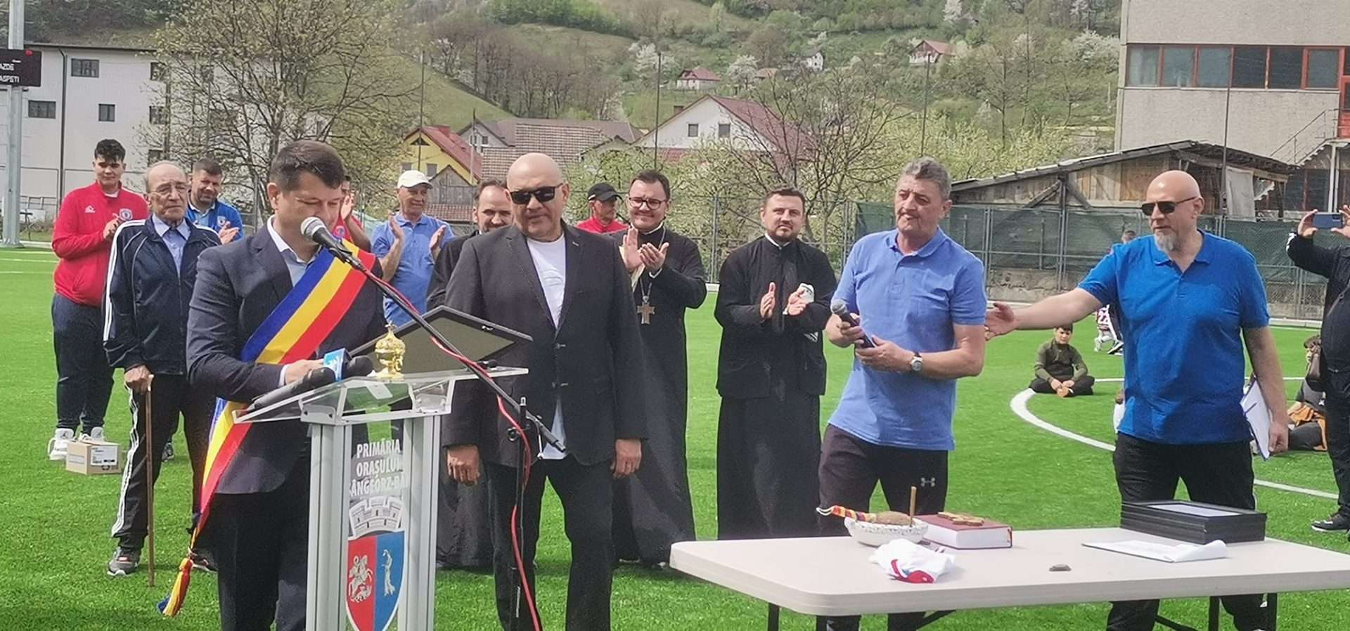 Primăria Sângeorz-Băi a recepționat, sâmbătă, noua bază sportivă realizată prin Compania Națională de Investiții.