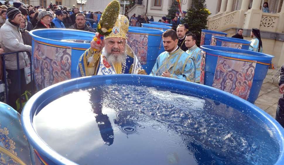 Tradiţii, obiceiuri şi superstiţii de Bobotează