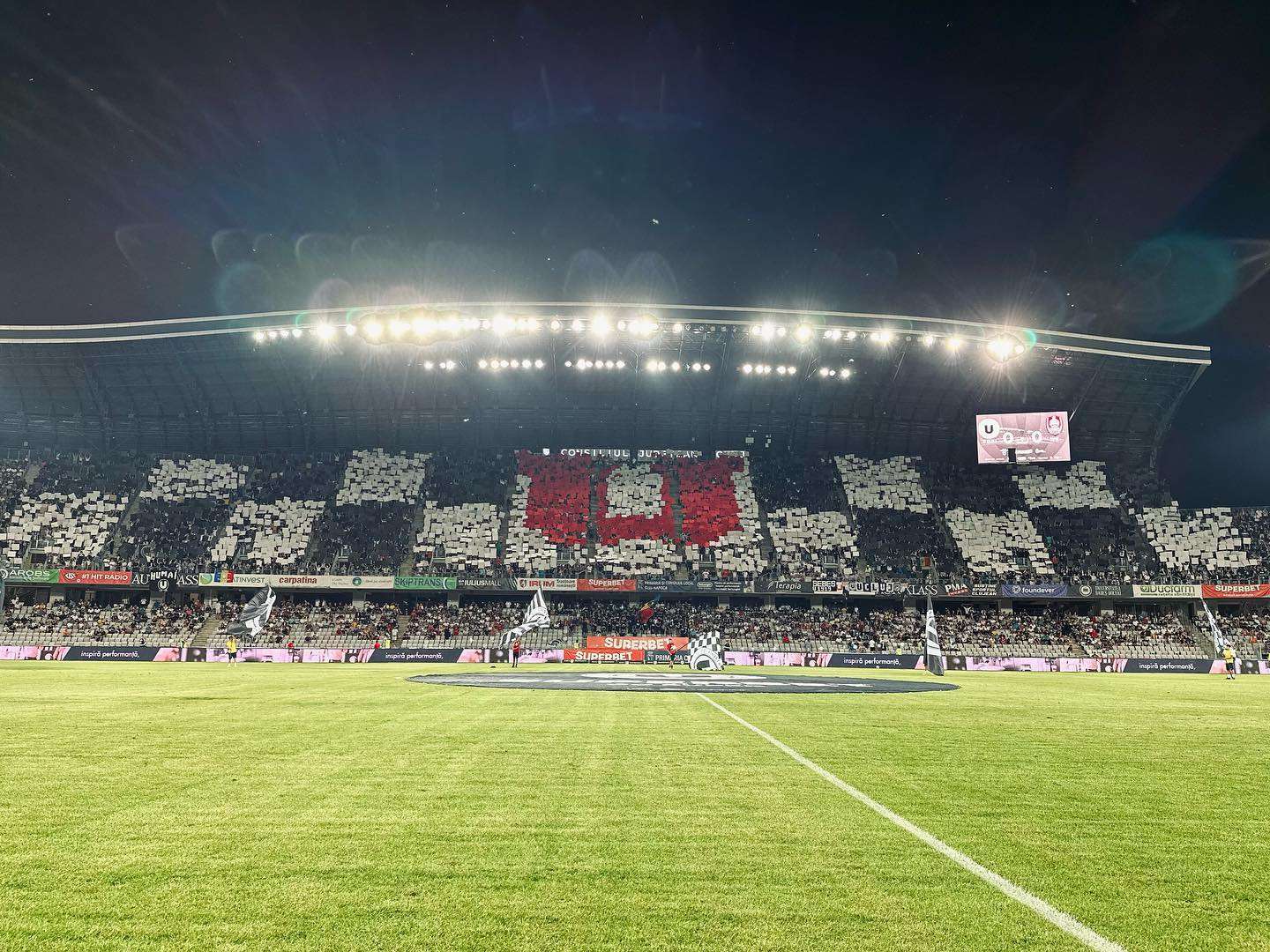 MECI SPECTACOL PE CLUJ ARENA – CFR CLUJ A CÂȘTIGAT – EMIL BOC IMPRESIONAT DE SPECTACOLUL DE PE TEREN ȘI DIN TRIBUNE