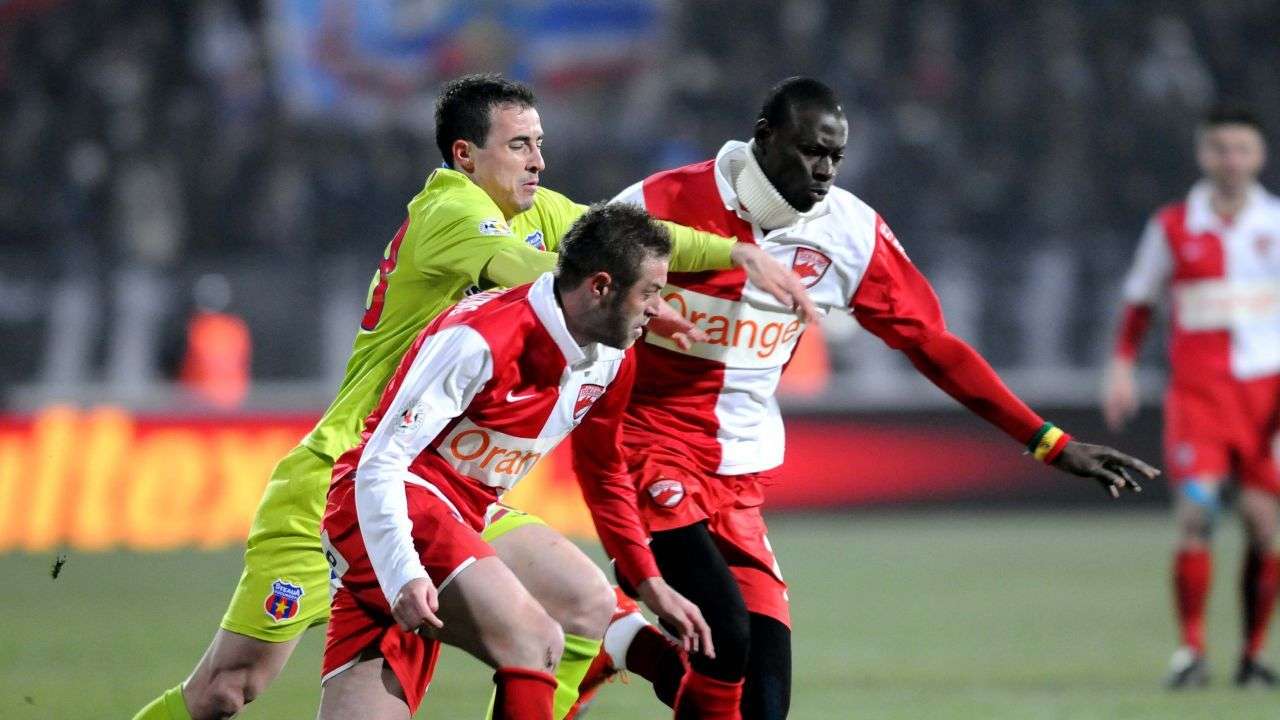 Fotbalistul iubit de toată Liga 1 s-a pierdut din cauza vieții de noapte: ”A ’gustat’ Bucureștiul. Dacă ai intrat, nu mai ieși, te caută!”