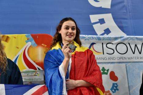 Imnul României s-a auzit la campionatul de „gheață” de la Oradea: La doar 19 ani, înotătoarea Simona Chiru a doborât un record mondial